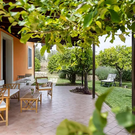 Fiore Di Vendicari - Sicilian Charme, Lemon Grove And Sea Bed & Breakfast Noto